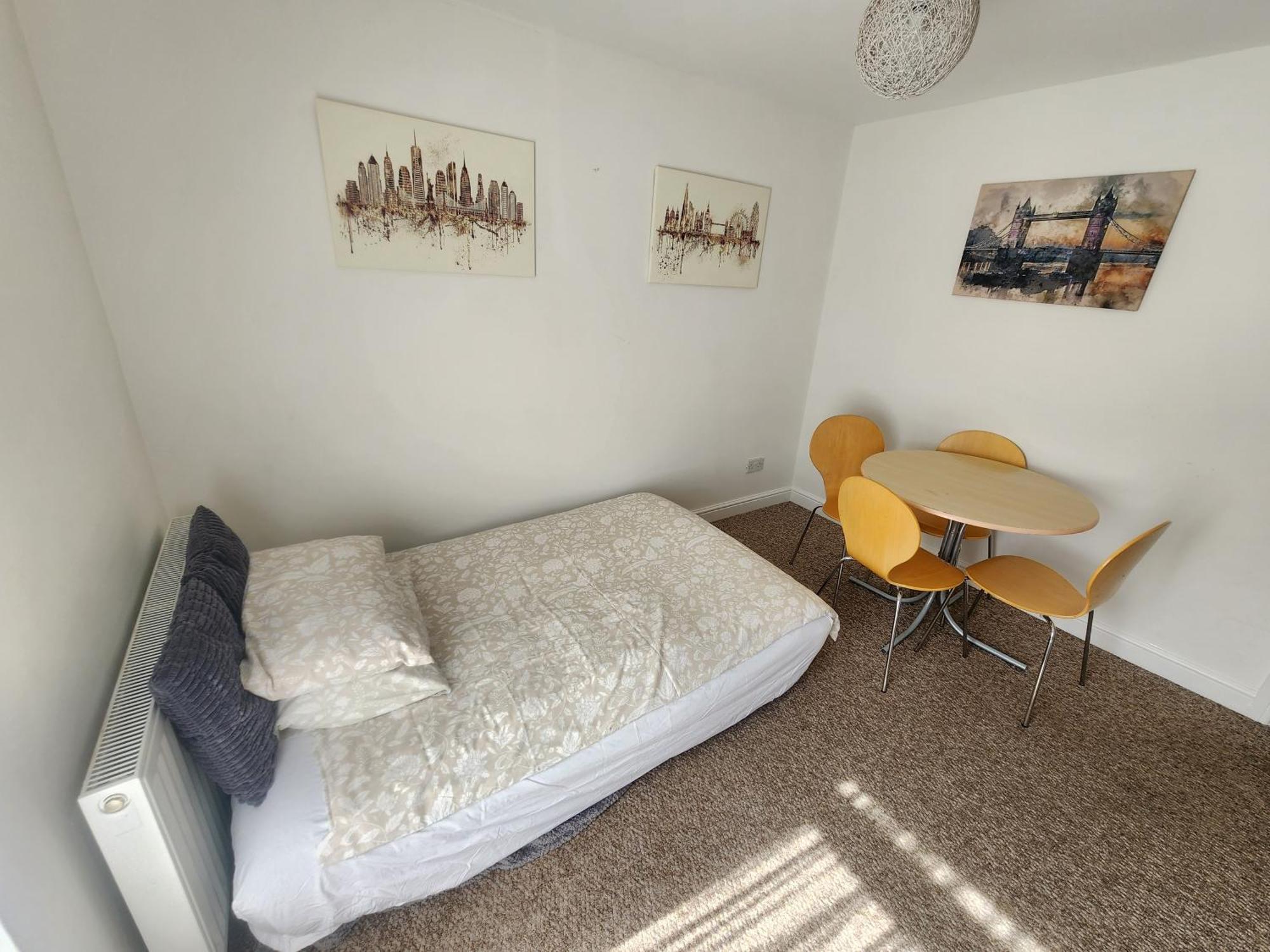 Bassett Flat With 2 Bedrooms And Superfast Wi-Fi Ситтингбурн Экстерьер фото